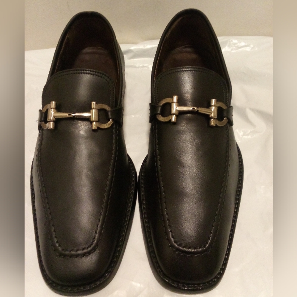 Salvatore Ferragamo Loafers (Size 8 2E